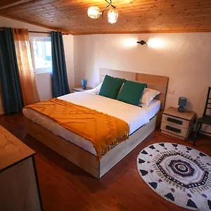 Grandpa House-attic App 4 Appartamento